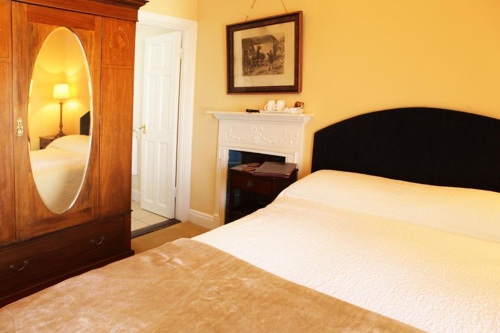 Crotty'S Pub & Accommodation Kilrush Habitación foto